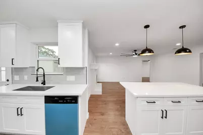 10322 Sagerock Drive, Houston, TX 77089 - Photo 10