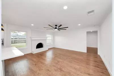 10322 Sagerock Drive, Houston, TX 77089 - Photo 14