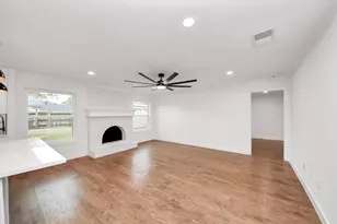 10322 Sagerock Dr, Houston, TX 77089 - Photo 14