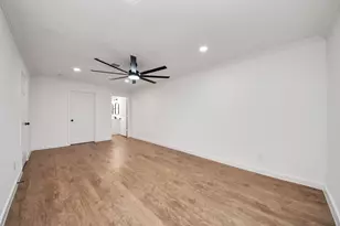 10322 Sagerock Dr, Houston, TX 77089 - Photo 24