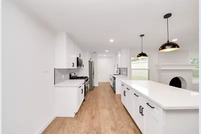 10322 Sagerock Drive, Houston, TX 77089 - Photo 6