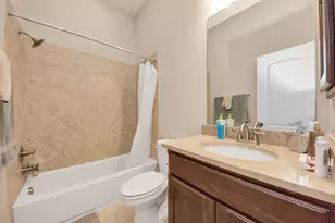 18614 Town Bluff Dr, Cypress, TX 77433 - Photo 32