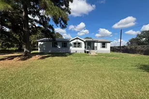 1046 Goodson Loop, Pinehurst, TX 77362 - Photo 2