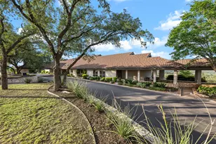 27017 Masters Pkwy, Spicewood, TX 78669 - Photo 32
