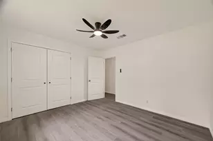 18219 Kings Lynn St, Webster, TX 77058 - Photo 22