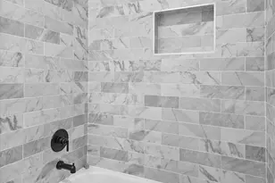 8101 Venus St, Houston, TX 77088 - Photo 14