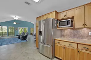 140 Elm Dr, Onalaska, TX 77360 - Photo 8