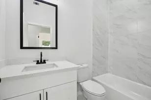 422 New Hampshire St, Houston, TX 77029 - Photo 10