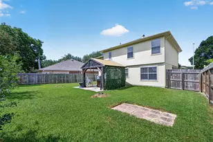 1806 Oak Ridge Dr, Kemah, TX 77565 - Photo 36