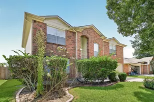 1806 Oak Ridge Dr, Kemah, TX 77565 - Photo 2