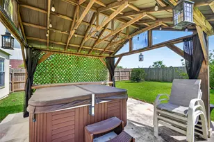 1806 Oak Ridge Dr, Kemah, TX 77565 - Photo 34