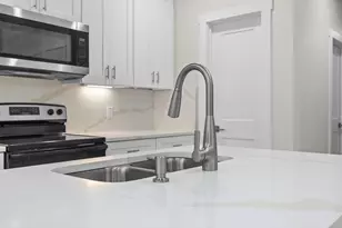 7322 Phillips St, Houston, TX 77088 - Photo 10