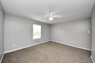 415 Hawks View Dr, La Marque, TX 77568 - Photo 40