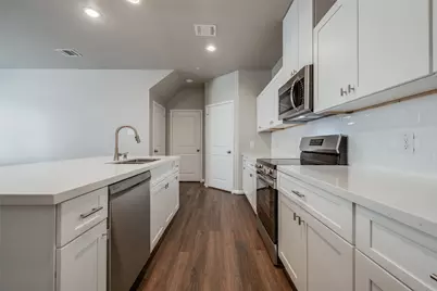 123 Park Place Circle #B, Waller, TX 77484 - Photo 8