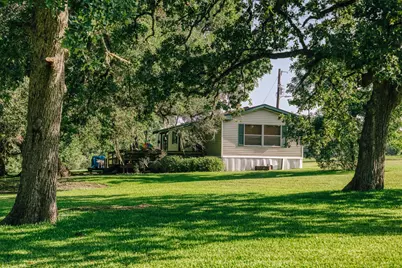 10671 Hidalgo Falls Rd, Washington, TX 77880 - Photo 14