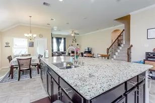 11075 Walts Run Ln, Cypress, TX 77433 - Photo 4