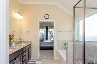 11075 Walts Run Ln, Cypress, TX 77433 - Photo 10
