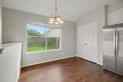 5139 Chase Park Circle, Bacliff, TX 77518 - Photo 12