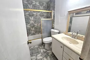 2131 Campbell Rd, Houston, TX 77080 - Photo 14