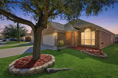 2318 Village Leaf Dr, Spring, TX 77386 - Photo 2