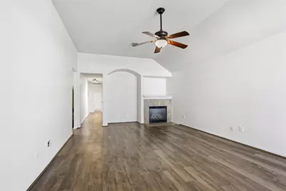 2318 Village Leaf Dr, Spring, TX 77386 - Photo 6