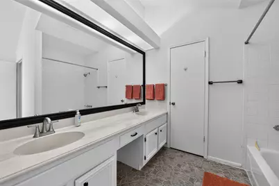 15920 Seahorse Drive, Houston, TX 77062 - Photo 28