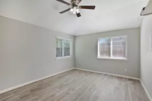 9114 Southbluff Blvd, Houston, TX 77089 - Photo 18