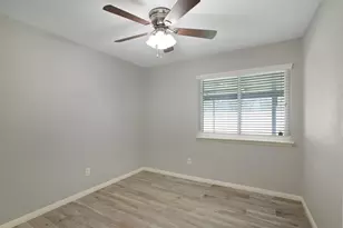 9114 Southbluff Blvd, Houston, TX 77089 - Photo 16