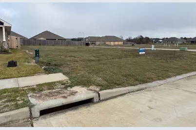 5325 W Bayou Maison Circle, Dickinson, TX 77539 - Photo 2