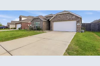 9814 Kingston Liberty Lane, Baytown, TX 77521 - Photo 2