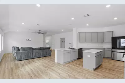 9814 Kingston Liberty Lane, Baytown, TX 77521 - Photo 18