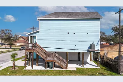 3211 Avenue K, Galveston, TX 77550 - Photo 2