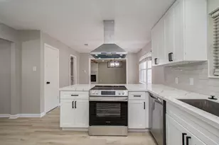 4735 Theall Rd, Houston, TX 77066 - Photo 8