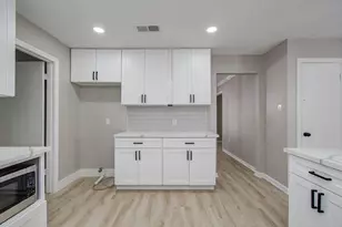 4735 Theall Rd, Houston, TX 77066 - Photo 12