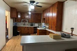 1001 Red Bud St, Channelview, TN 77530 - Photo 6
