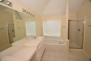 12335 N Shadow Cove Dr, Houston, TX 77082 - Photo 8