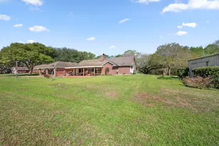 423 Jane St, East Bernard, TX 77435 - Photo 38