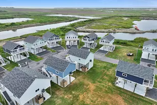 1049 Sunset Circle W, Crystal Beach, TX 77650 - Photo 46