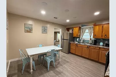 1114 39th Street, Galveston, TX 77550 - Photo 8