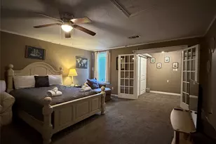 1114 39th St, Galveston, TX 77550 - Photo 16