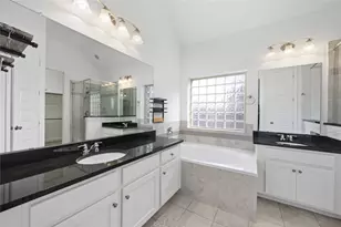 2805 Parkside Village Ln, Pearland, TX 77581 - Photo 24