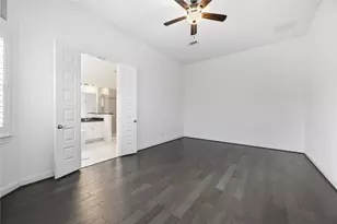 2805 Parkside Village Ln, Pearland, TX 77581 - Photo 22