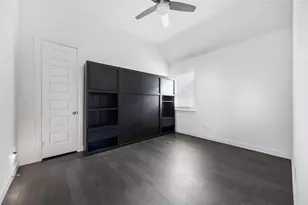 2805 Parkside Village Ln, Pearland, TX 77581 - Photo 20