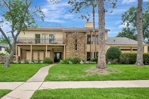 307 Crestwood Dr, El Lago, TX 77586 - Photo 1