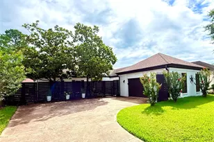 11942 Briar Forest Dr, Houston, TX 77077 - Photo 2