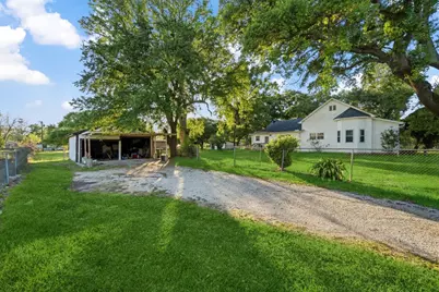 804 N Cleveland, Dayton, TX 77535 - Photo 4