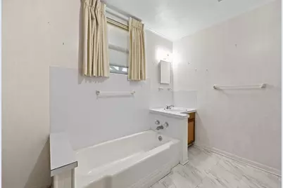 804 N Cleveland, Dayton, TX 77535 - Photo 18