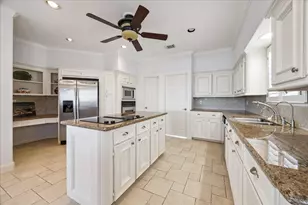 1554 Windsong Way, Tiki Island, TX 77554 - Photo 16