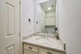 1554 Windsong Way, Tiki Island, TX 77554 - Photo 20