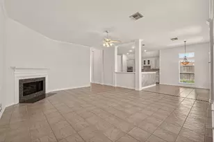 2007 Baycliff Ct, Pearland, TX 77584 - Photo 6